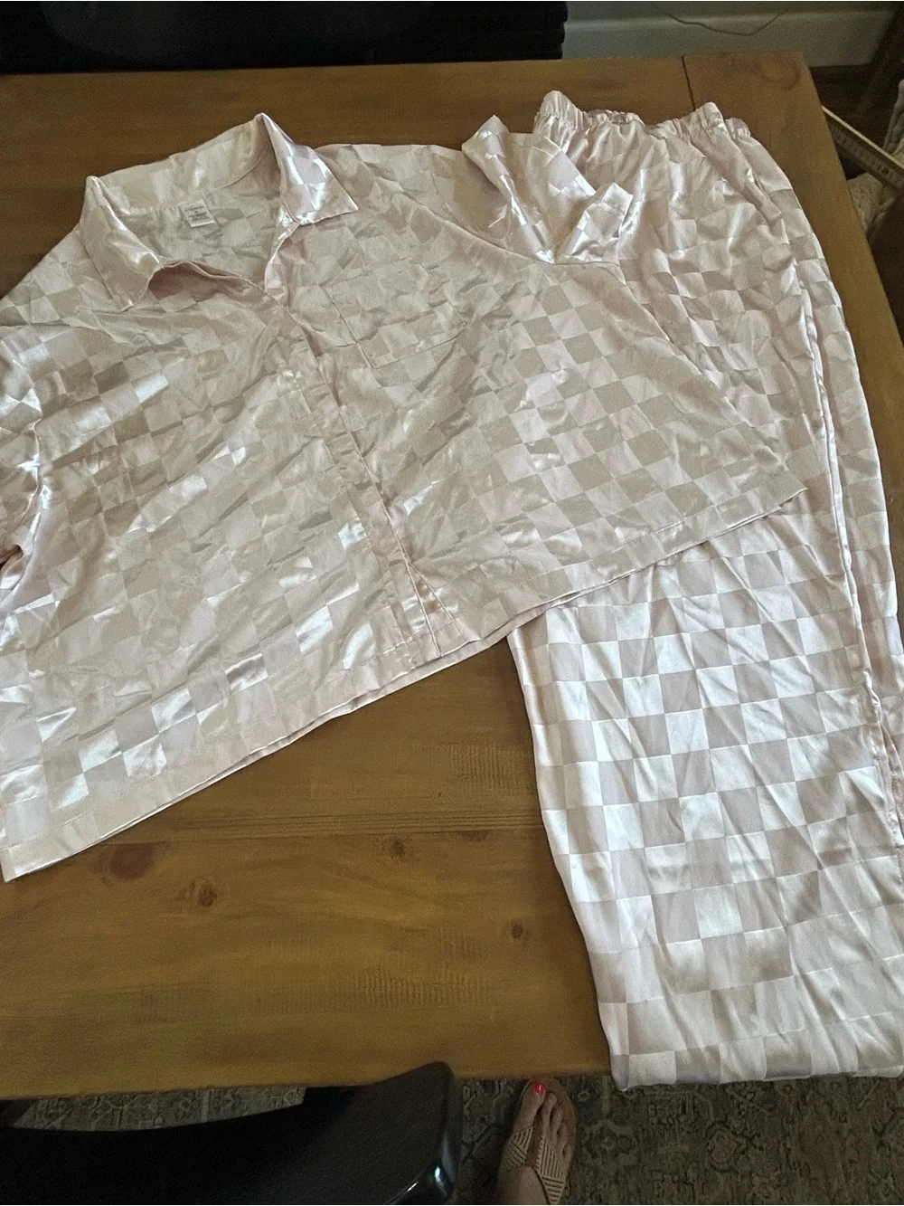 Silky Checker Satin Pajama Set in Pale Pink
